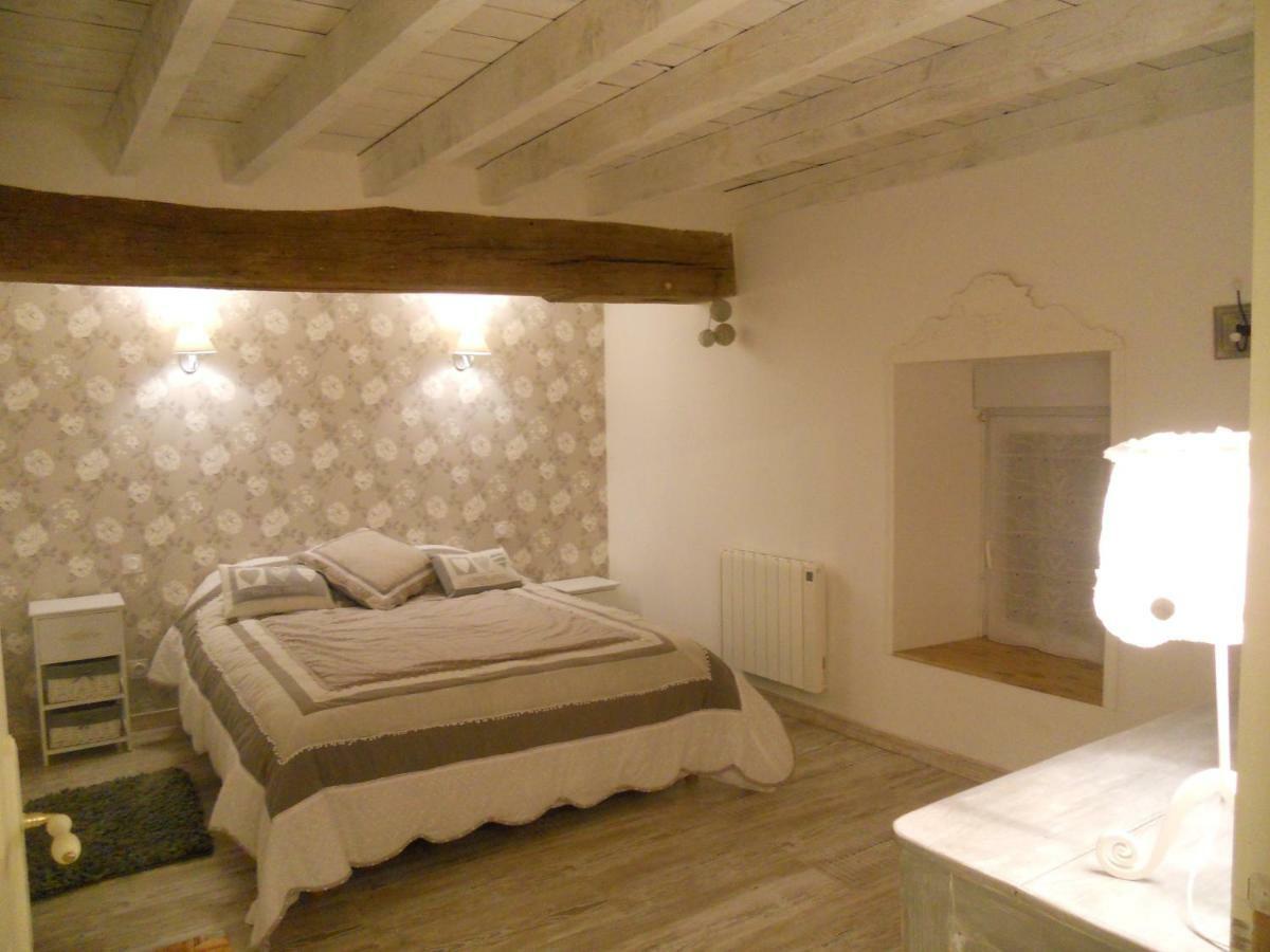 Gite La Nuit Etoilee Chez Champagne Mathelin Mareuil-le-Port Екстер'єр фото